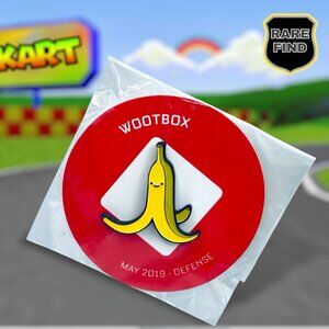 2019 WootBox Super Mario Kart World Land Banana Peel May PIN BADGE Defense RARE!